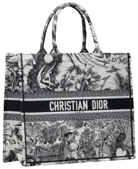 dior bag black and white